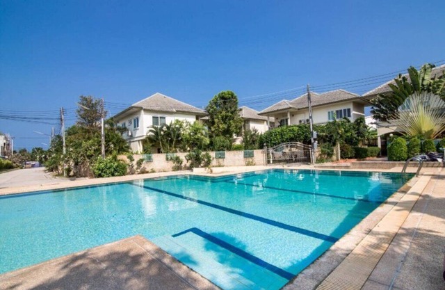 Mini deluxe house in center of Huahin