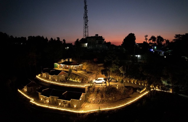 Mini resort with just 5 cottages and can accommodate max 15 members.