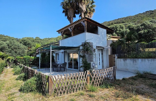 Mini villa T2 air-conditioned, sea view, cosy & modern