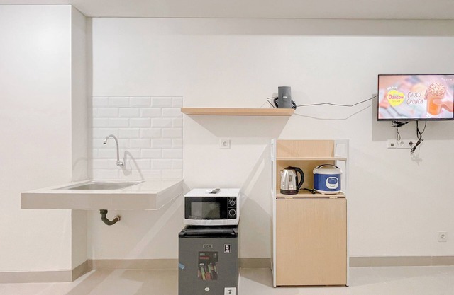 Minimalist Studio (No Kitchen) Near Unhas Bandaraya - Tallasa City Makassar Apartment