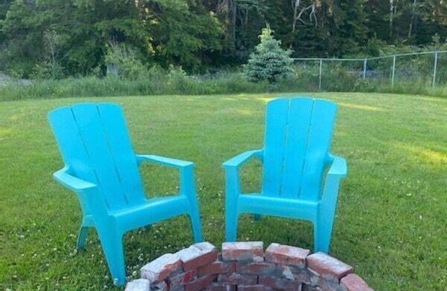 Minutes From the Alma Gate of Fundy National Park of Canada!