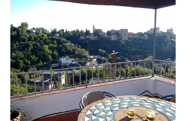 Mirador del Torreón House (Alhambra views)
