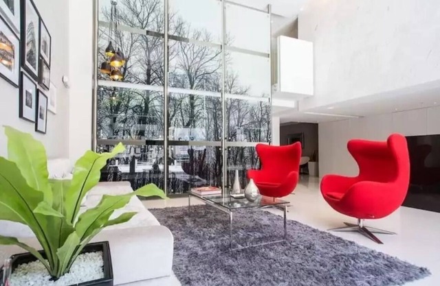 MIRAFLORES LUXE 2BR, POOL/AC/BALCONY