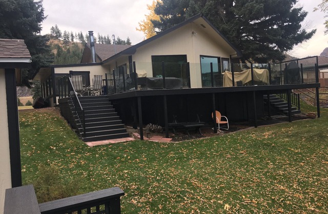 MISSOURI RIVERFRONT CABIN