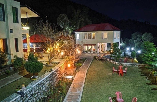 Mist n Meadows Resort