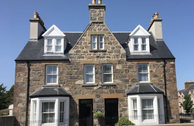 'Mo Eilean' - Your island home