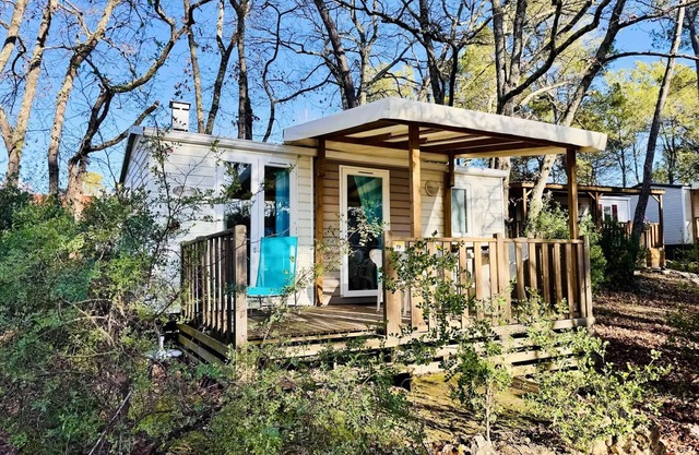 Mobilhome Standard with TV and air-conditioning sleeps 4