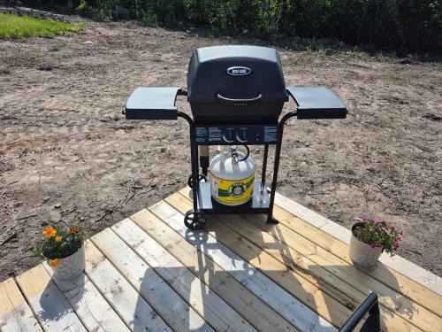 Moceanset Getaways-Beautiful Ocean, Mountain & Sunset Views, "Camping Experience"