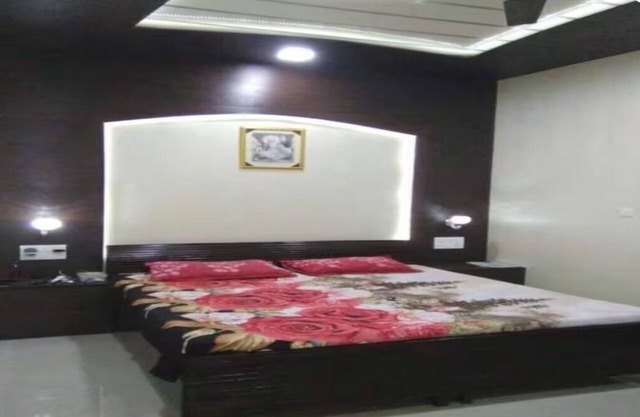 Modern Apartment with Kitchen & Wi-Fi – Perfect for Work & Relaxation