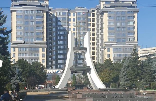 Modern 1BD apartment with living room in the park zone