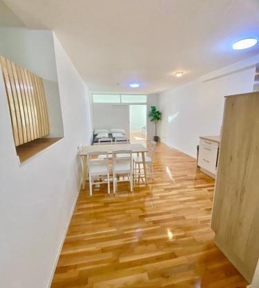 Modern 2 Bedroom Apartment