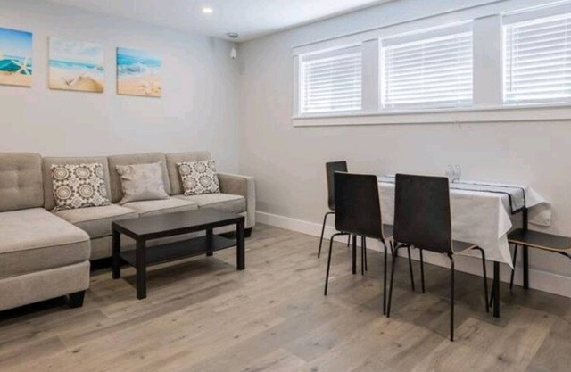 Modern 2BD Ground Level Suite in the Heart of Surrey!