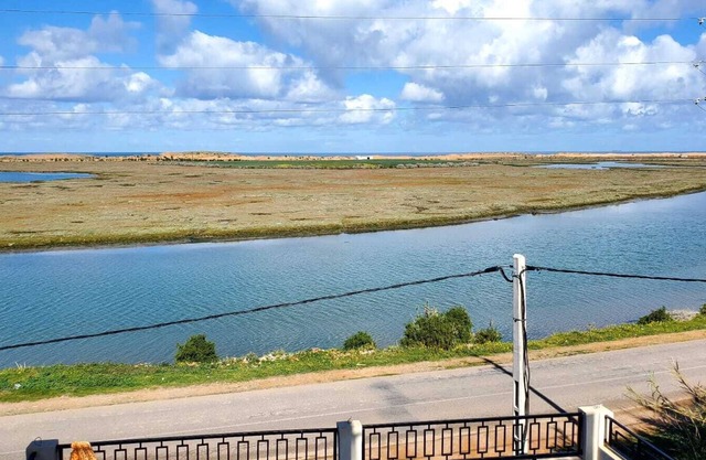 Modern apart no2 with breathtaking views of the water