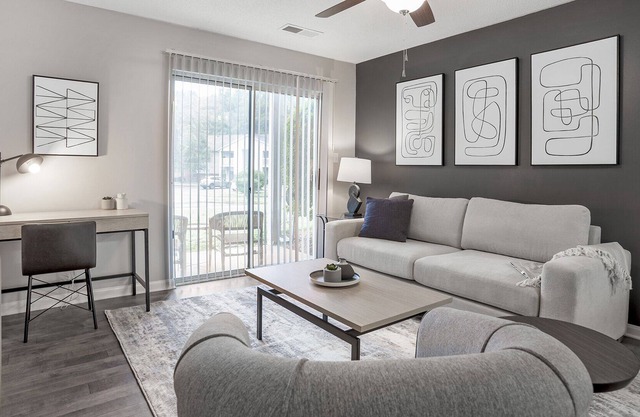 Modern Apartment in Prime Location (ID1201X619)