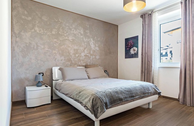 Modern Apartment "Villa Vacanze Renetta" with Mountain View & Balcony