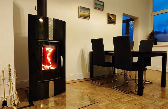 Modern apartment with fireplace, e-charging station and free parking space