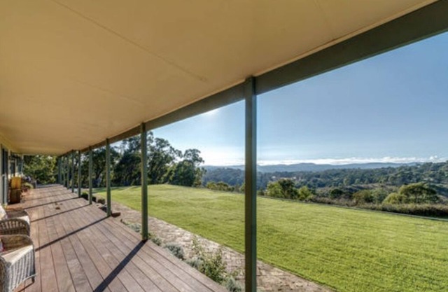 Modern Bush Retreat for the cooking and outdoor enthusiasts