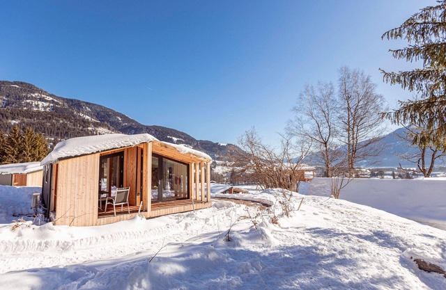 Modern chalet with air conditioning