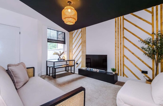 Modern & Chic Four Bedroom Home