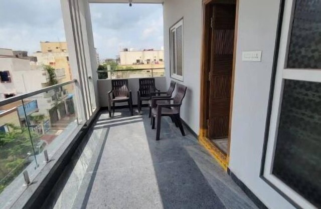 Modern Duplex with 4bd 4 bath