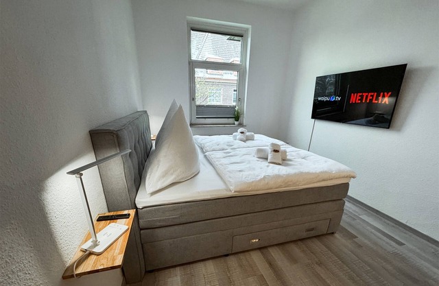 modern equipped business apartment kitchen | Netflix | Südstadt | Maschsee