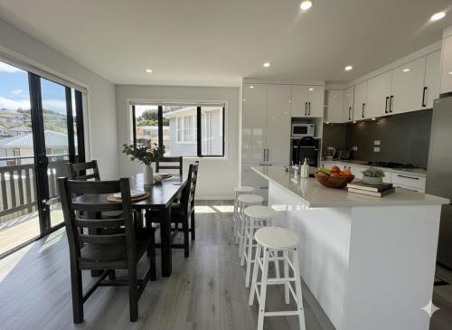 Modern Family Home in Tawa - Wellington