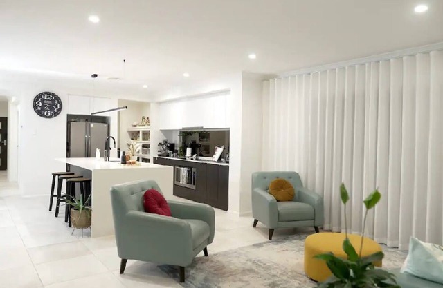 Modern family house close to the Airport & CitynEntire home in Hemmant Australia