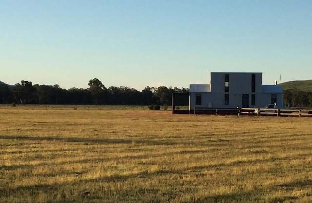 Modern farm house with panoramic views of the Grampians