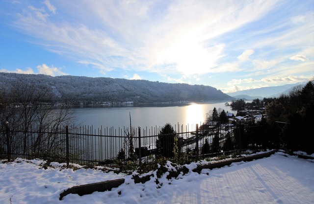Modern flat with a view over Lake Ossiach