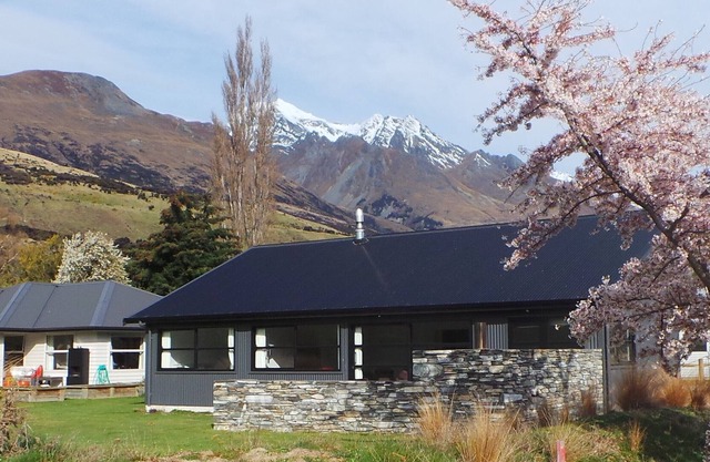 Modern Gem with mountain views