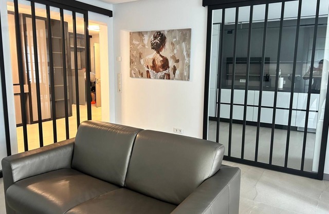 Modern, high-quality furnished apartment in beautiful Rhöndorf