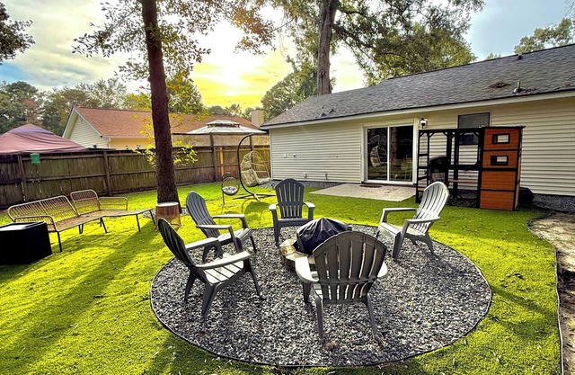 Modern Home w/Theater, BBQ & Private Yard
