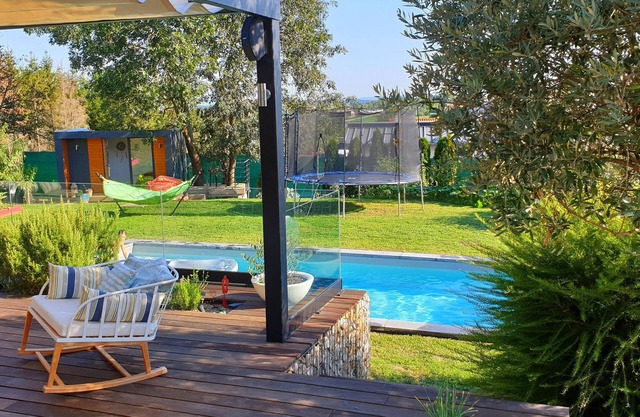 Modern house with swimming pool and children's play area, very close to the center of Lyon