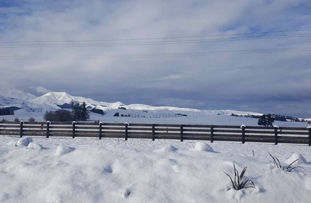 Modern Lake Opuha Studio Apartment - 30 Mins From Mt Dobson Skifield