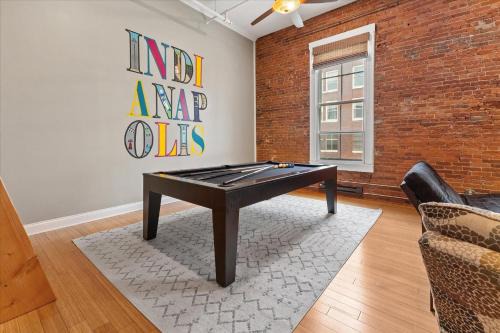 Modern Loft next to Georgia St and Convention Center