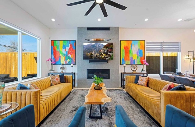 Modern Luxury Farmhouse Oasis w/Pool, Spa, Private Concierge, Meditation Room & Prime Location!