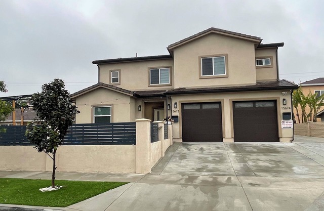 Modern Midway City Home