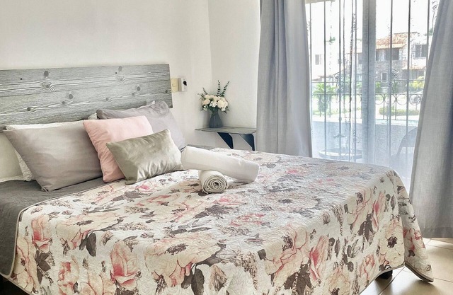 Modern Pool Side House