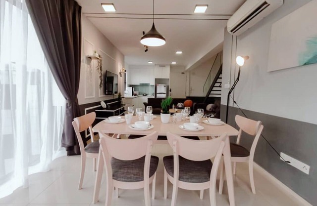 Modern Premium Suites for 8 Pax @EkoCheras