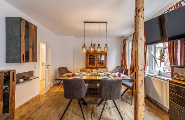 Modern Saniertes Fachwerkhaus mit 3 Wohnungen