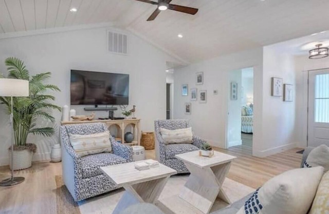 Modern Serenity - Steps to Beach and Coligny Plaza