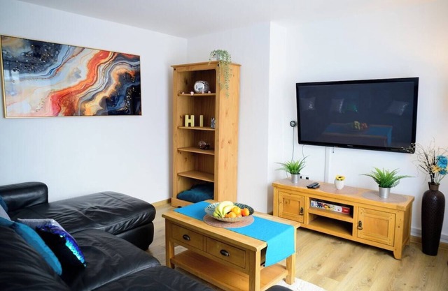 Modern Strelley Escape - Peaceful & Convenient