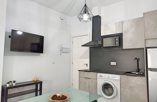 Modern study in Ciudad Jardin Córdoba