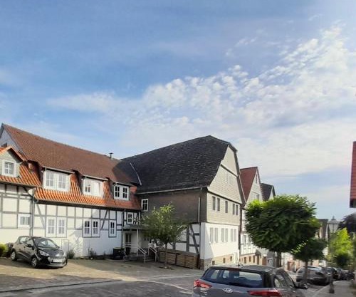 Modern trift auf Fachwerk - Wohnung mit 5 Schlafzimmern, 2 Bäder, Parkplatz