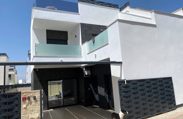 Modern villa in a quiet location