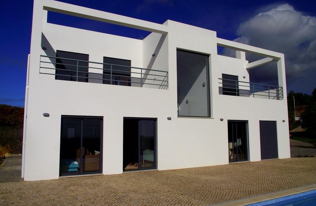 Modern villa in peaceful rural location close to Tavira with wonderful sea views