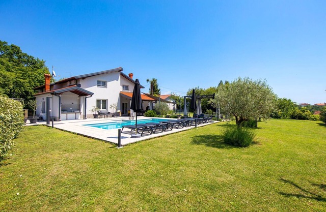 Modern villa Sušanj with outdoor pool in Opatija