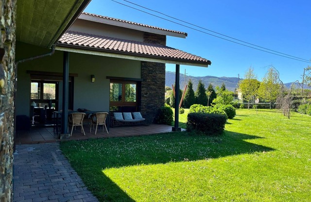 Modern villa with garden in Cudillero