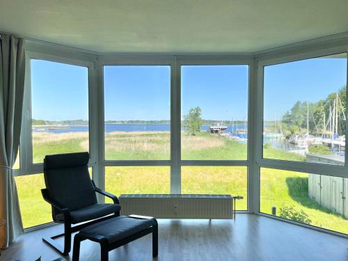 Moderne Ferienwohnung N°9 Stexwig mit Panorama Schleiblick