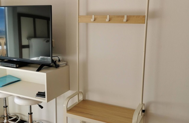 Moderne Studio für 2 mit Bequemes Schlafsofa und Ensuite Badezimmer